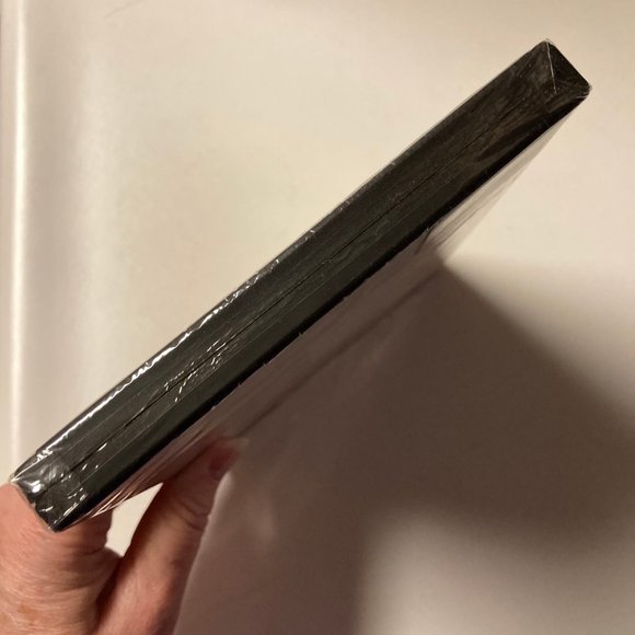 The Big Bang Theory: Holiday Episodes - DVD - Picture 4 of 7